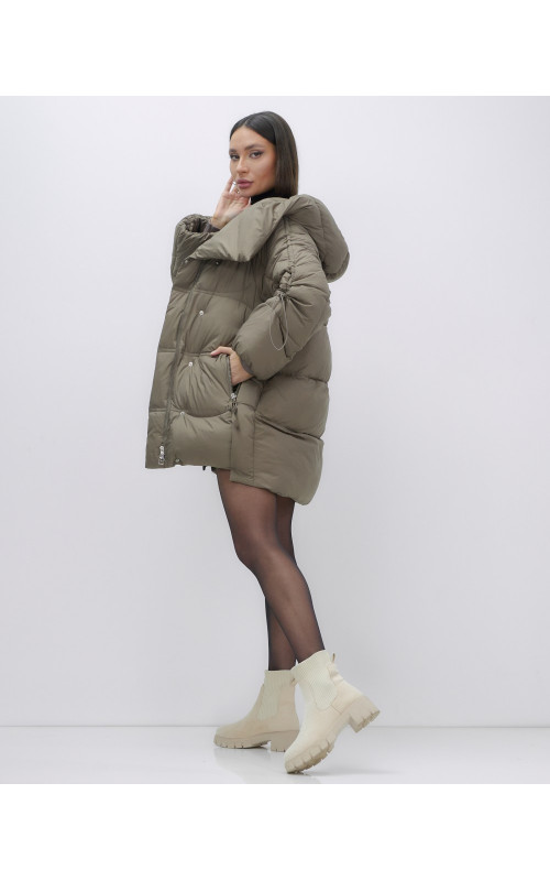 Зимний женский пуховик с капюшоном для холодного сезона.