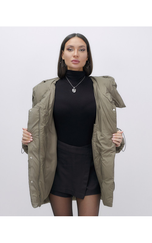 Зимний женский пуховик с капюшоном для холодного сезона.