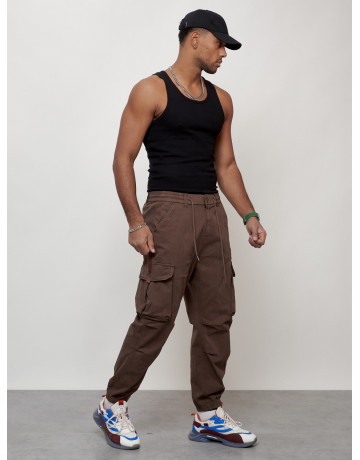 Мужские брюки карго зауженного кроя.