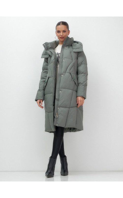 Длинный женский пуховик с капюшоном
