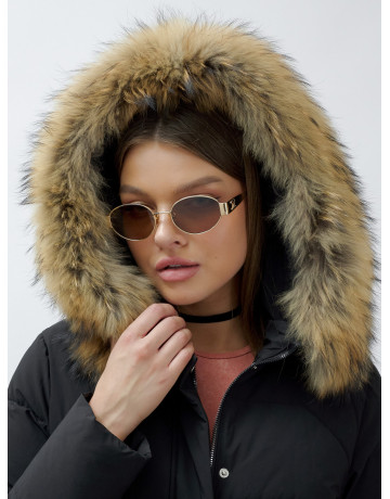 Зимняя женская куртка премиум-класса с натуральной опушкой енота.