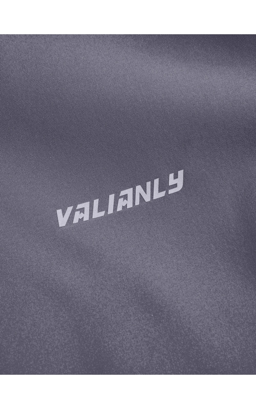 Женская парка для активных прогулок.