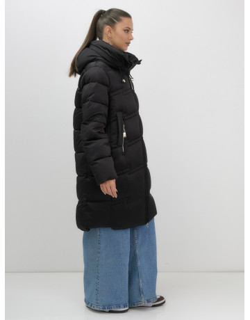 Длинный зимний пуховик для женщин с капюшоном.