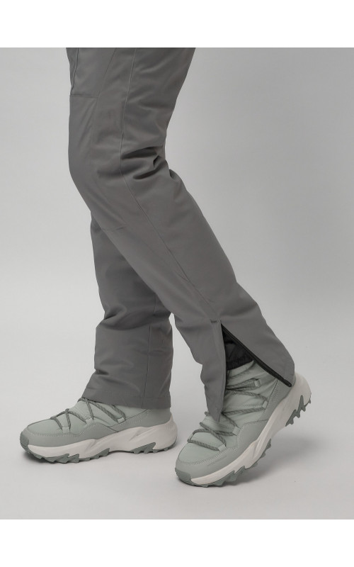 Женский горнолыжный костюм зимний.