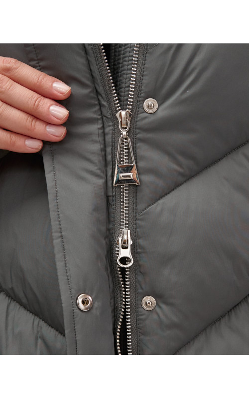 Пуховик для городской леди с мехом песца, защита от влаги и ветра