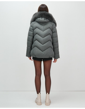 Пуховик для городской леди с мехом песца, защита от влаги и ветра