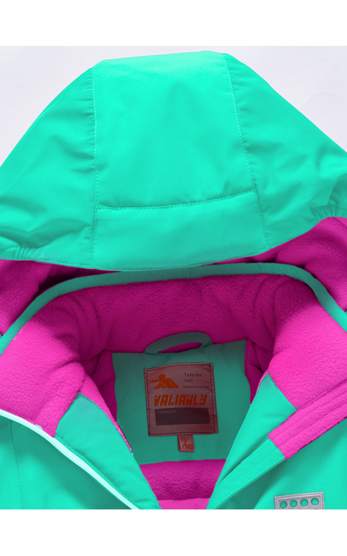 Горнолыжный костюм для девочек зимний.