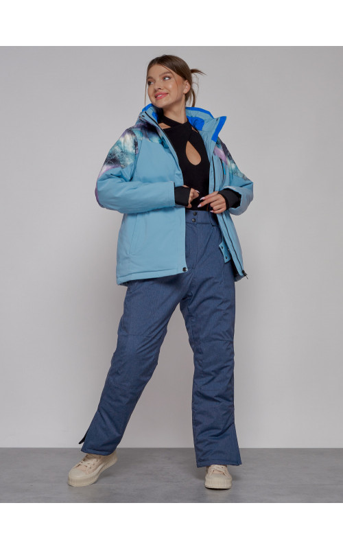 Женская горнолыжная куртка большого размера для зимних приключений.