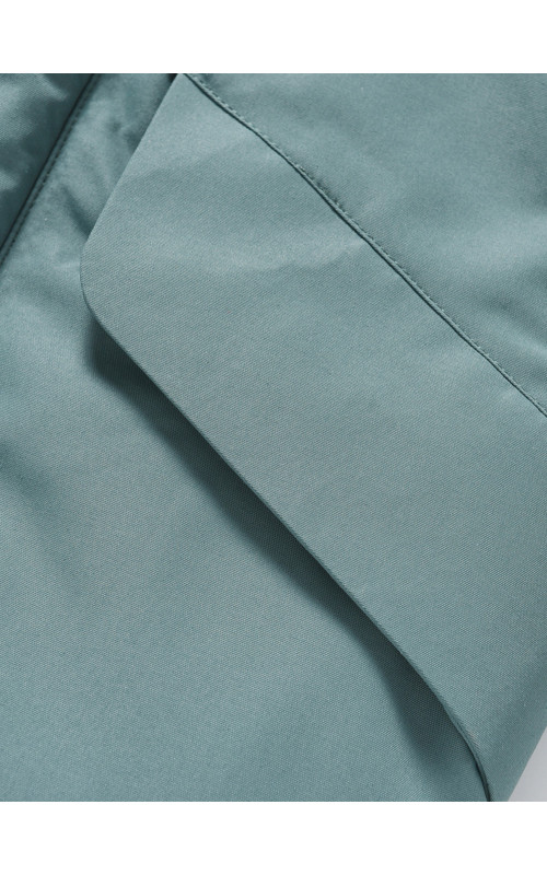 Парка для мальчика зимняя с внутренними лямками.