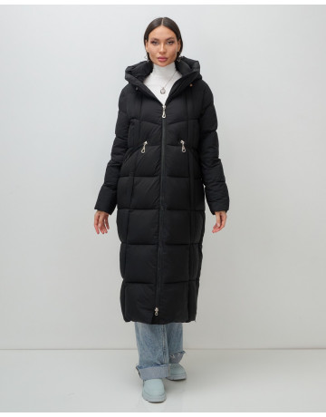 Длинный зимний пуховик для женщин с капюшоном.