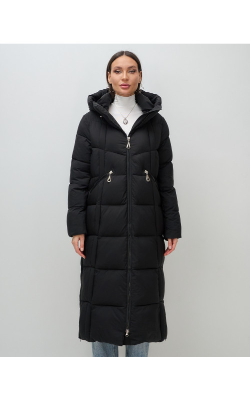 Длинный зимний пуховик для женщин с капюшоном.
