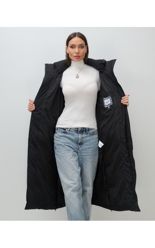 Длинный зимний пуховик для женщин с капюшоном.