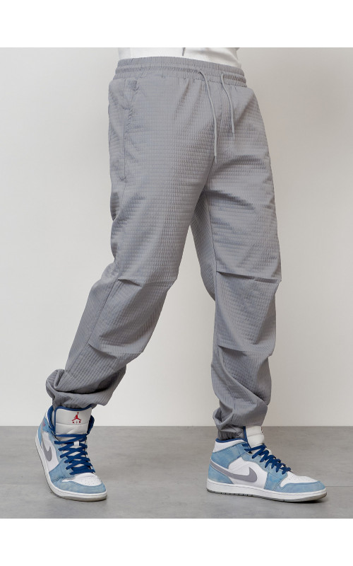 Мужской молодёжный костюм для активного отдыха и повседневной носки