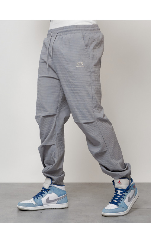 Мужской молодёжный костюм для активного отдыха и повседневной носки