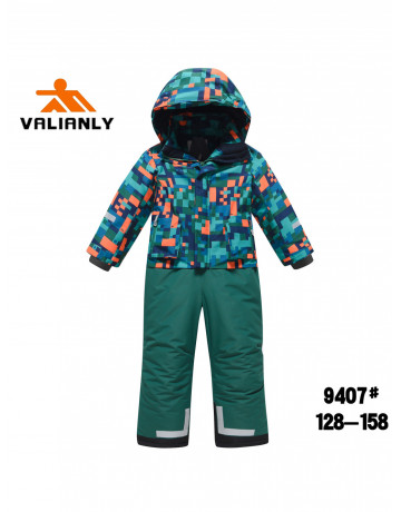 Зимний комбинезон для мальчика: активный отдых и безопасность