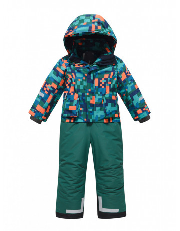 Зимний комбинезон для мальчика: активный отдых и безопасность