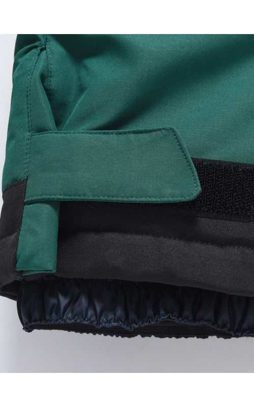 Зимний комбинезон для мальчика: активный отдых и безопасность