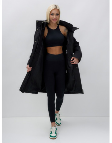 Тёплый женский пуховик до колена с капюшоном.