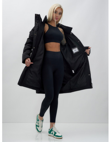 Тёплый женский пуховик до колена с капюшоном.