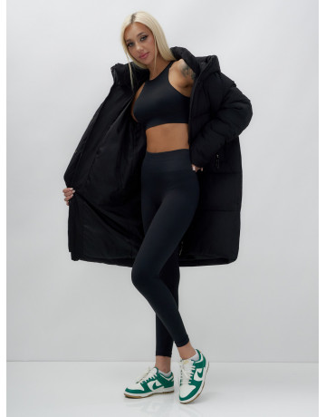 Тёплый женский пуховик до колена с капюшоном.