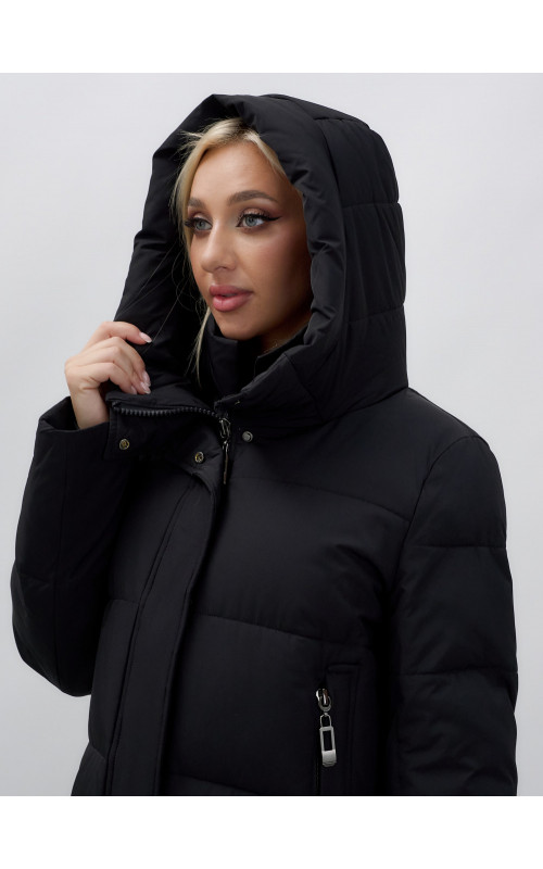 Тёплый женский пуховик до колена с капюшоном.