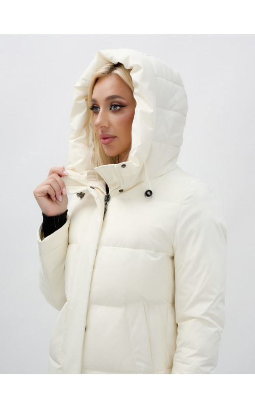 Длинный зимний пуховик с капюшоном для женщин.