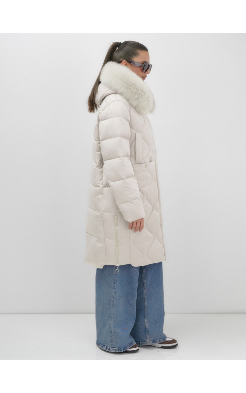 Длинный зимний пуховик с мехом песца.