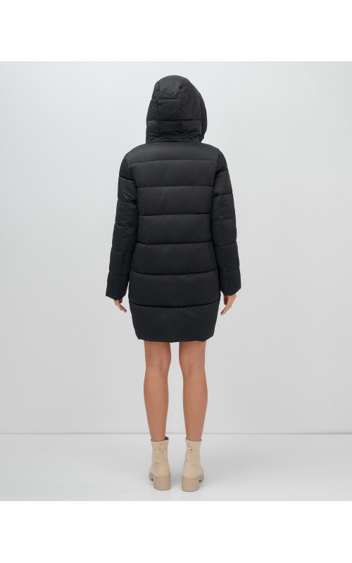 Женская зимняя куртка с капюшоном для холодной погоды.