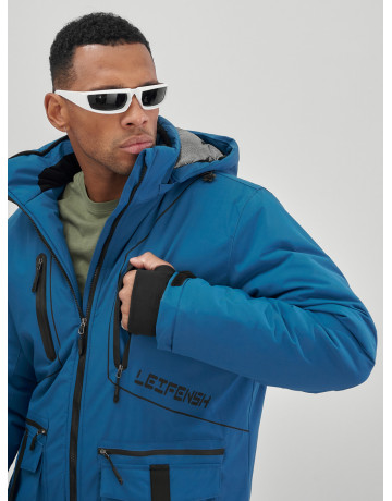 Мужской горнолыжный костюм: куртка и полукомбинезон для зимних активностей.