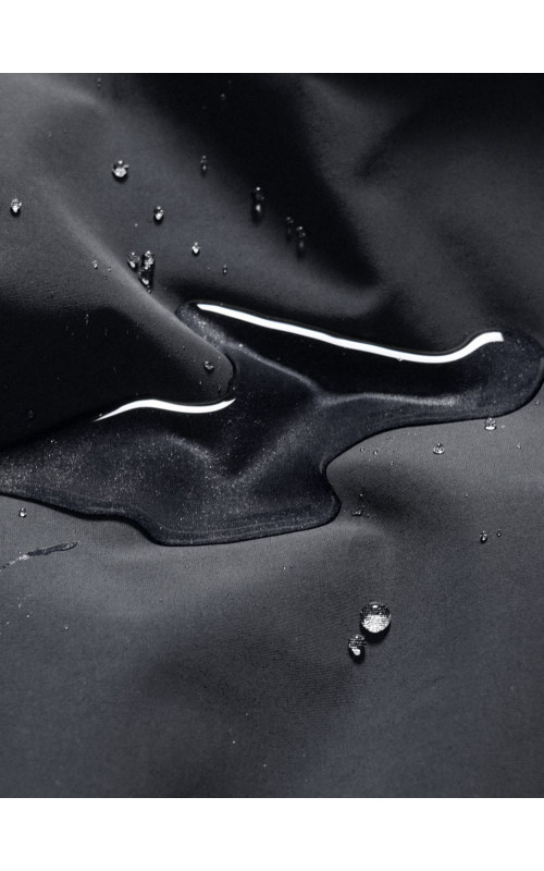 Зимняя парка для мальчика-подростка тёплая и практичная.