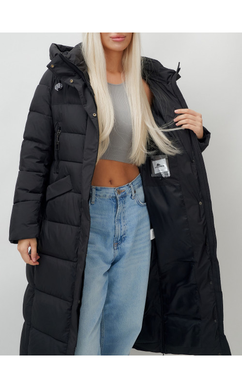 Длинный зимний пуховик с капюшоном для женщин.