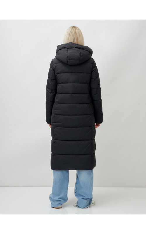 Длинный зимний пуховик с капюшоном для женщин.