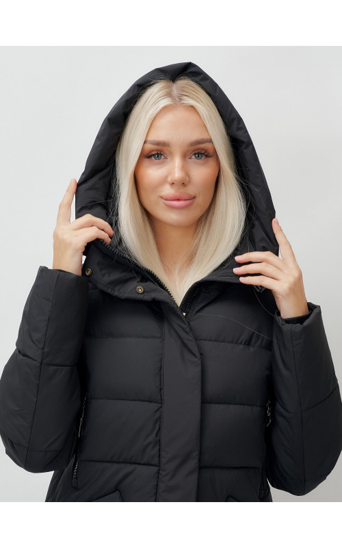 Длинный зимний пуховик с капюшоном для женщин.