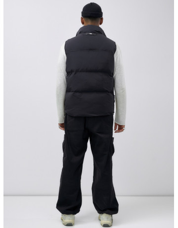 Стеганый зимний жилет для мужчин: защита от холода и стиль.