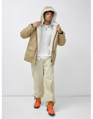 Мужская зимняя парка с капюшоном: защита и стиль