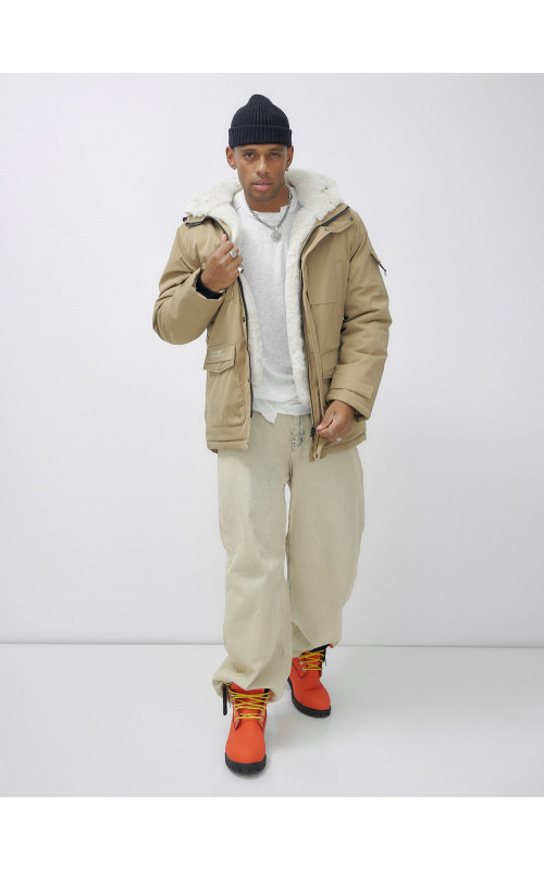 Мужская зимняя парка с капюшоном: защита и стиль