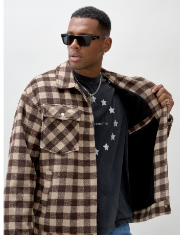 Мужская шерстяная рубашка прямого кроя в клетку.