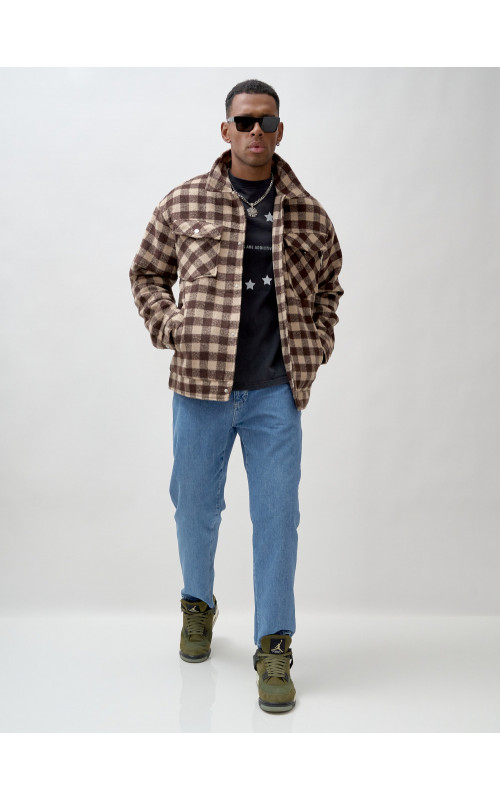 Мужская шерстяная рубашка прямого кроя в клетку.