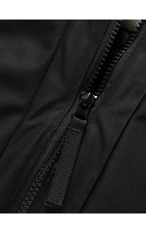 Тёплая детская парка с регулируемой посадкой.