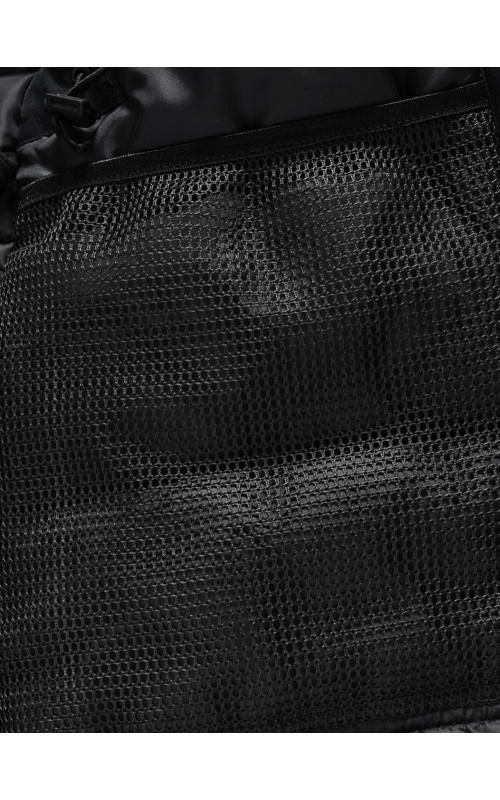 Тёплая детская парка с регулируемой посадкой.