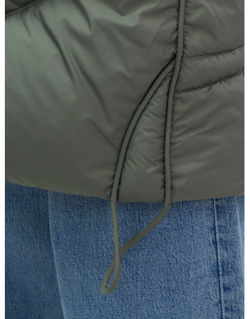 Длинный пуховик премиум-класса для зимы.