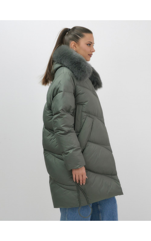 Длинный пуховик премиум-класса для зимы.