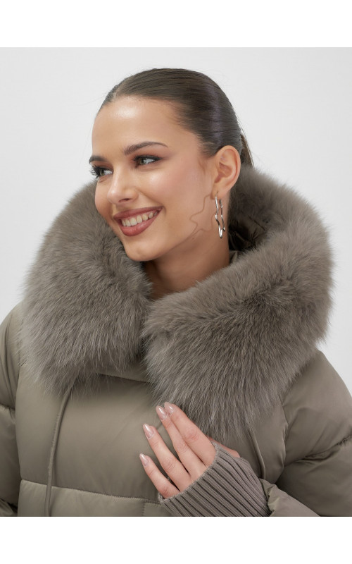 Пуховик с мехом песца, зима 2025, свободный крой