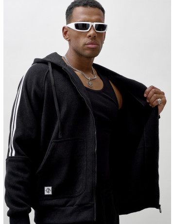 Утеплённый мужской спортивный костюм с начёсом для активных дней.