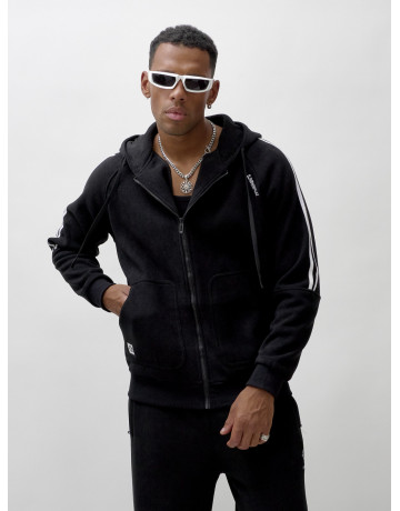 Утеплённый мужской спортивный костюм с начёсом для активных дней.