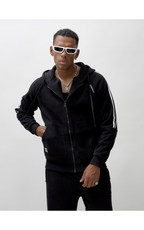 Утеплённый мужской спортивный костюм с начёсом для активных дней.