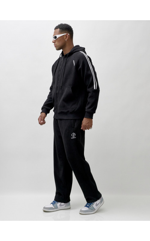 Утеплённый мужской спортивный костюм с начёсом для активных дней.