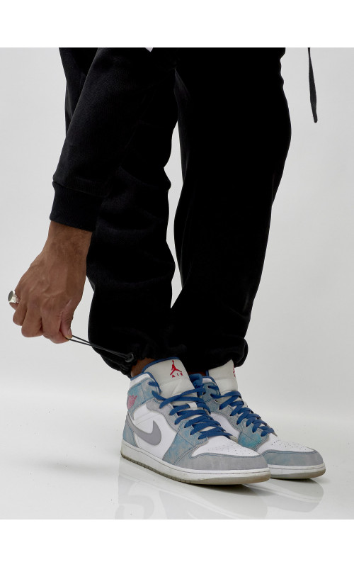 Утеплённый мужской спортивный костюм с начёсом для активных дней.