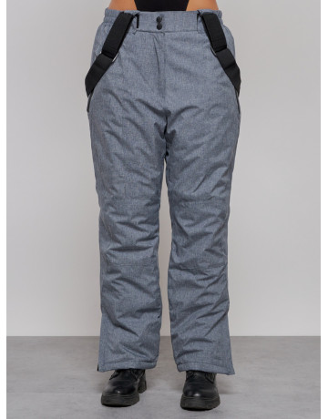 Женский горнолыжный костюм для зимних видов спорта.