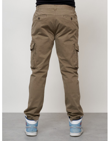 Мужские брюки зауженного кроя.